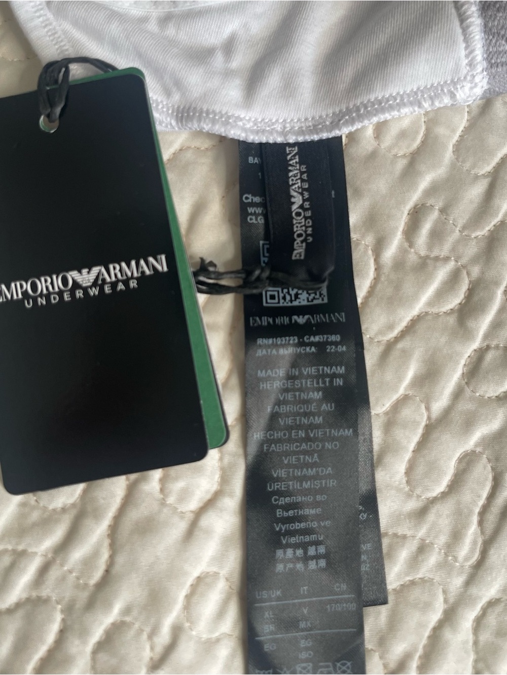 New with tags Emporio Armani Iconic Zero Gravity Bralette in White, size XL. - Picture 6 of 10